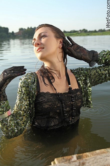 wet girl get wet wet hair swim fully clothed jacket top tight jeans evening gloves high heels lake