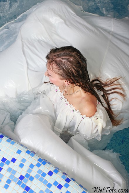 wet girl get wet wet hair fully clothed wedding dress bridal veil gloves leather high heels boots pool