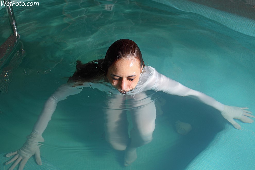 wet girl get wet fully clothed wet hair jumpsuit pointes gloves jaсuzzi shower