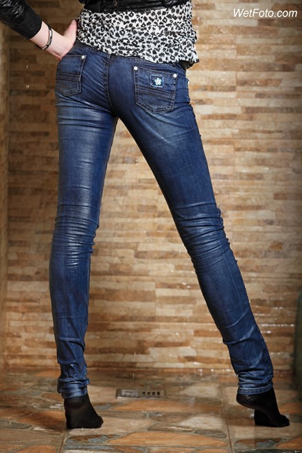 wet girl get wet wet hair jacket blouse tight jeans tights high heels jacuzzi
