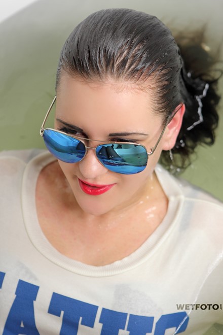wet girl get wet wet hair soaking wet sweater shorts tights uggi bath