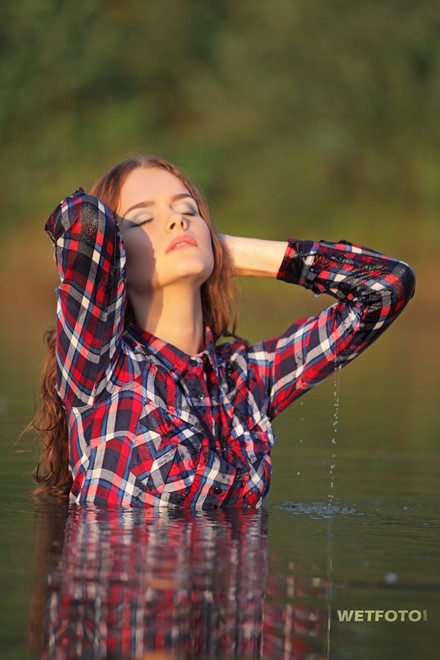 wet girl wet hair get wet swim fully clothed shirt jeans sneakers lake