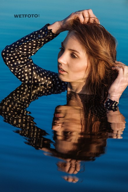 wetfoto wet girl in the lake