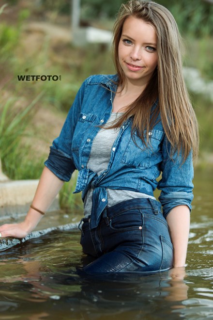 store wetfoto wetlook girl wet gray t shirt no bra swims fully clothed lake