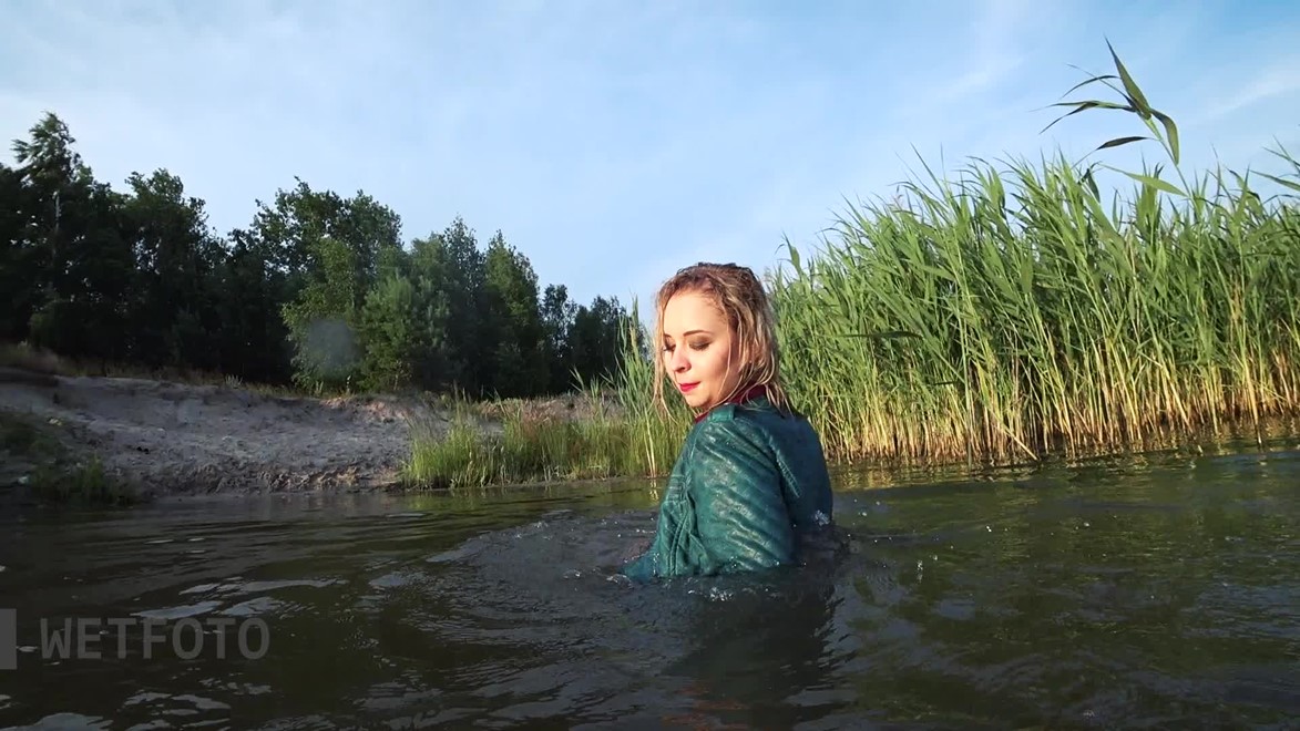 wetfoto video preview ag poster