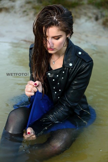 wetfoto wetlook beautiful girl wet dress pantyhose swims pond