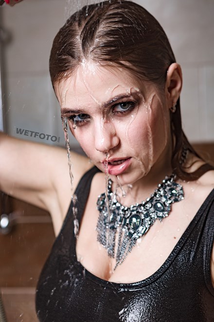 wetfoto wetlook sexy girl wet fully clothed bath shower