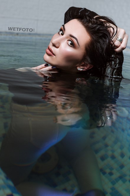 wetfoto wetlook video and photos fully clothed wet girl in pool