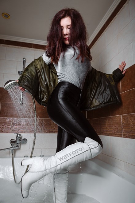 wetfoto wetlook girl wet winter clothing shiny disco pants boots