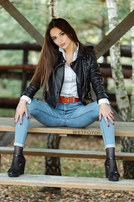 wetfoto girl fully clothed get wet swim blue jeans
