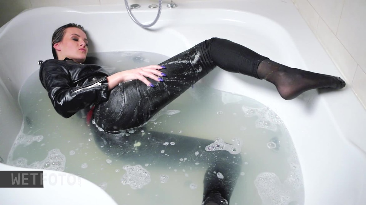 wetfoto video preview ag poster