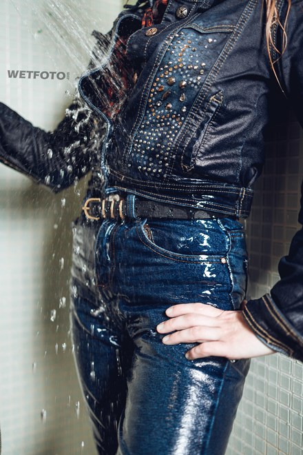 woman jeans wetlook jacket swimming pool wetfoto