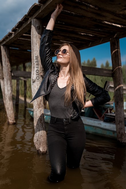 wetfoto wet fully clothed girl skinny jeans bodysuit