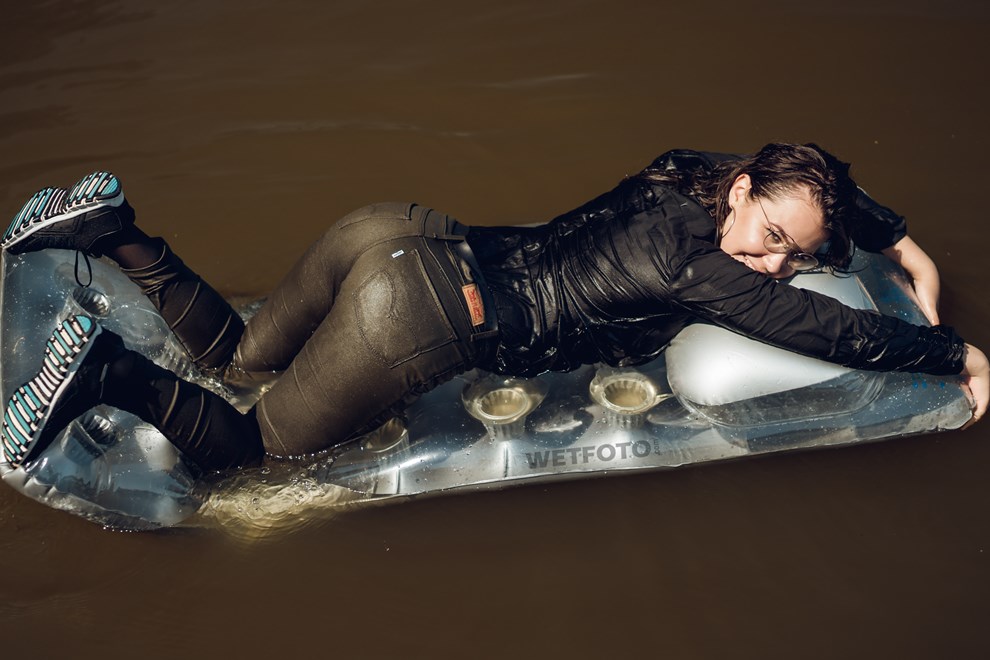 wetfoto levis jeans wetlook