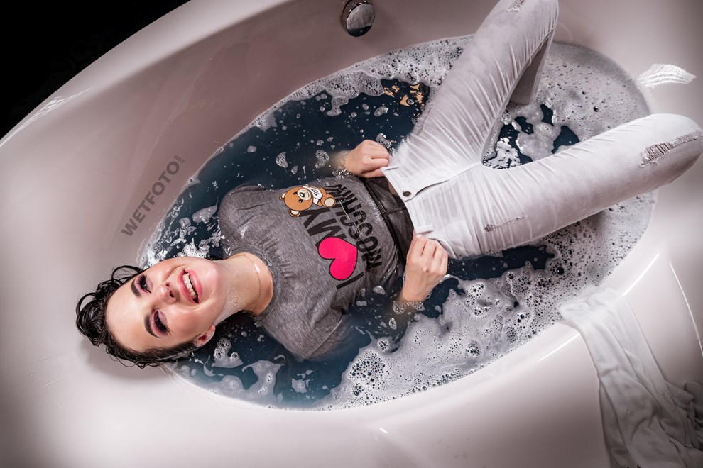get wet white jeans bath leather jacket wetfoto