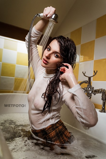 skirt wetlook wetfoto