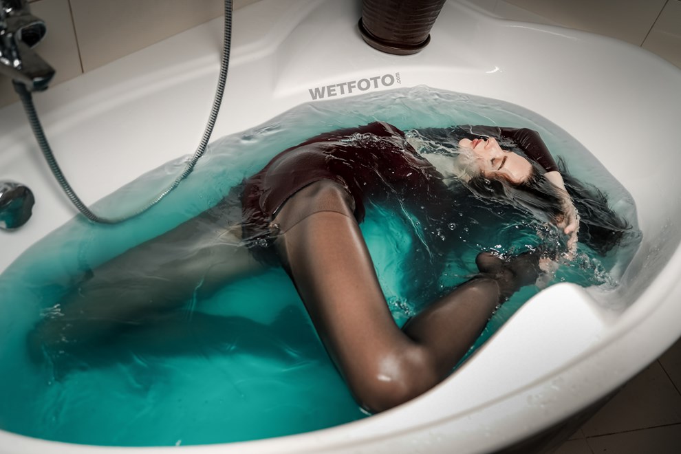 wet jeans wetfoto