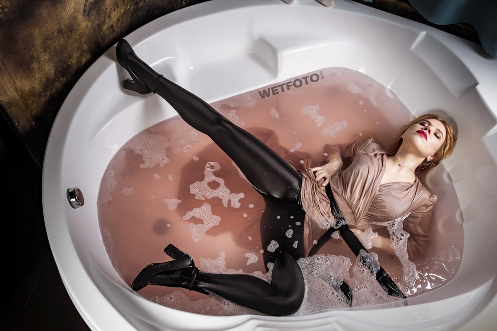 wet silk dress shiny pantyhose wetfoto