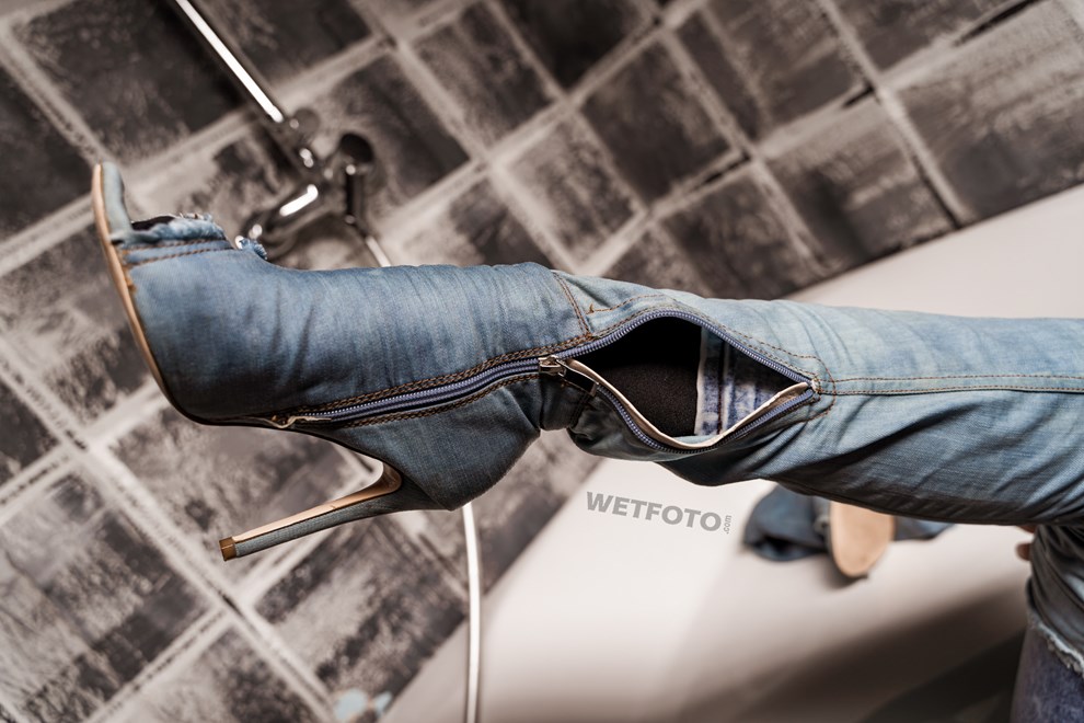 wet jeans wetfoto