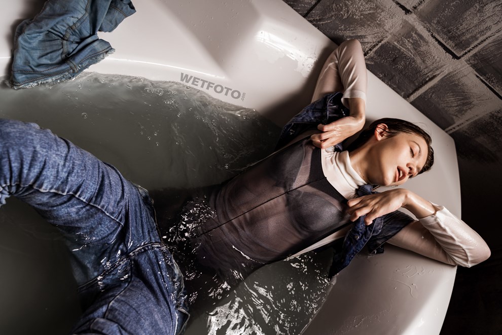 wet jeans wetfoto