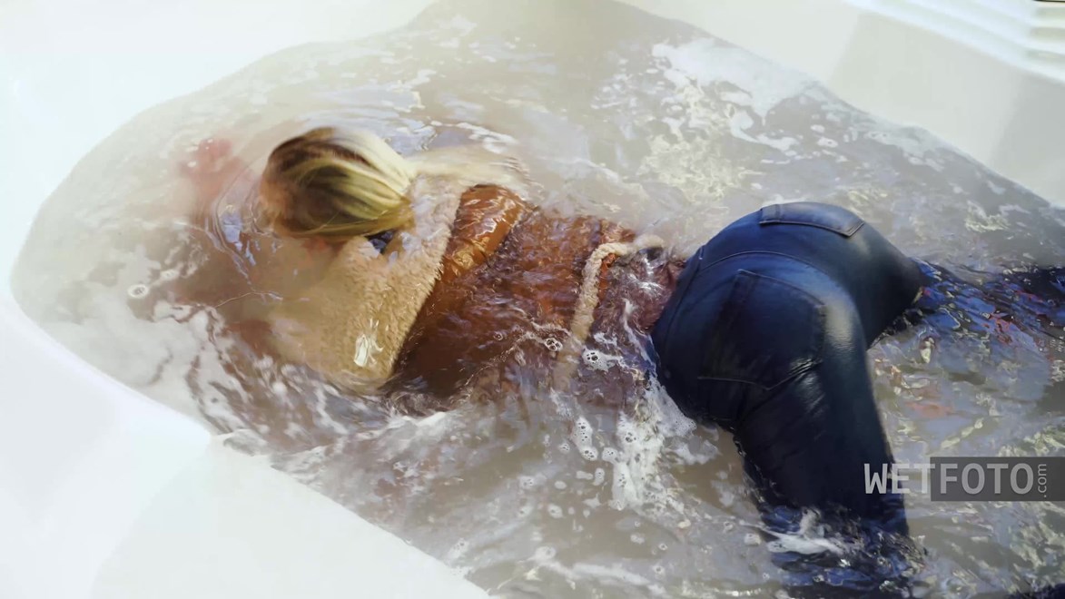 wetfoto video preview ag poster