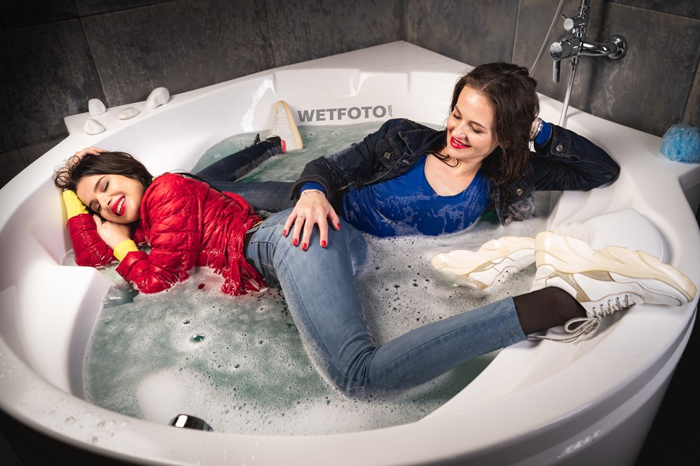 two wet jeans girls wetfoto