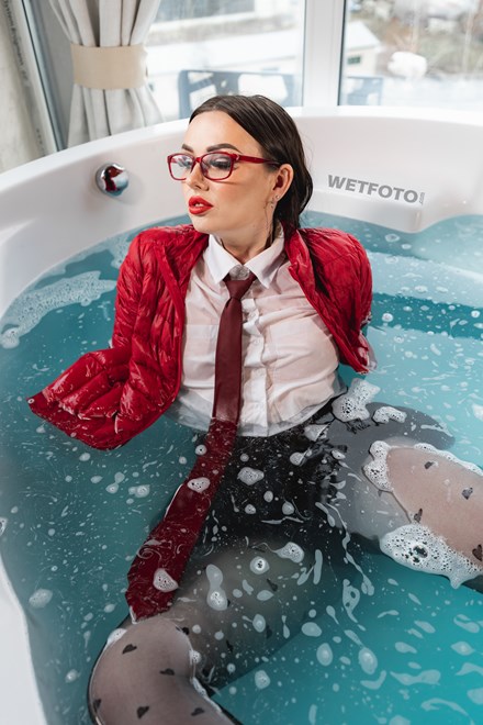 wetfoto wet girls