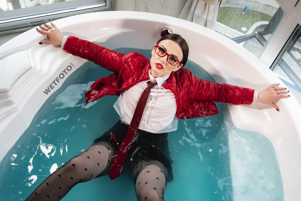 wetfoto wet girls