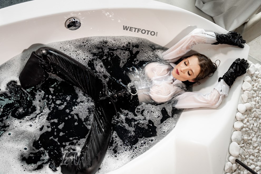 wet clothes wetfoto