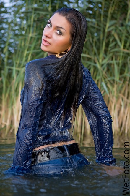 wet girl get wet fully clothed jacket jeans t-shirt high heels shoes lake